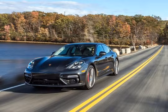 Mẫu Porsche Panamera