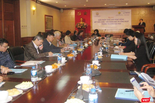 Quang cảnh hội thảo “Giải pháp thúc đẩy kết nối cung - cầu khoa học và công nghệ trong trường đại học".