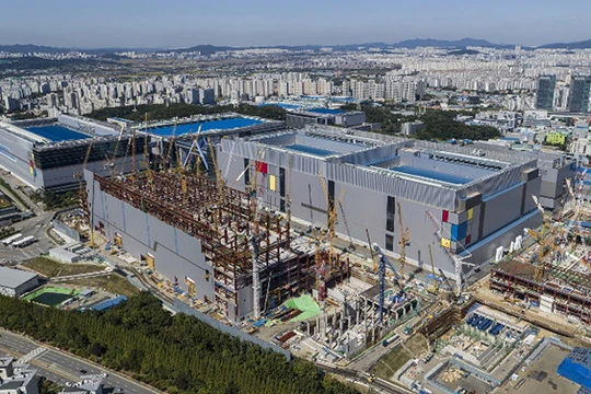 Nhà máy sản xuất chip 7nm LPP của Samsung đã bắt đầu đi vào hoạt động. ẢNH: SAMSUNG