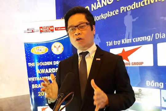 TS Vũ Tiến Lộc - Chủ tịch Phòng Thương mại & Công nghiệp Việt Nam, người đang muốn rút ngắn chương trình đại học xuống còn 2 năm. Ảnh: Diễn đàn Doanh nghiệp.