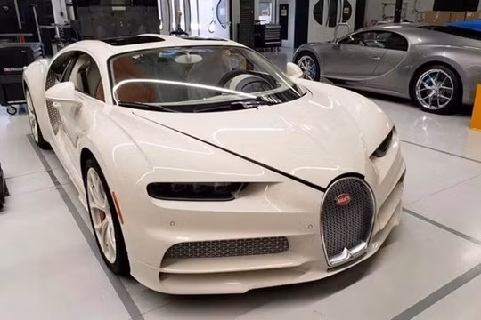 Chiếc siêu xe cá nhân hóa Bugatti Chiron Hermes