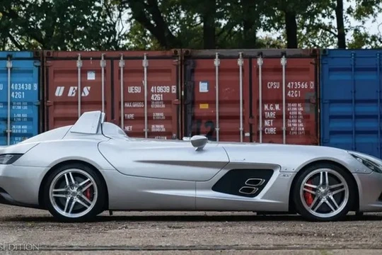 Mercedes-Benz SLR McLaren Stirling Moss 