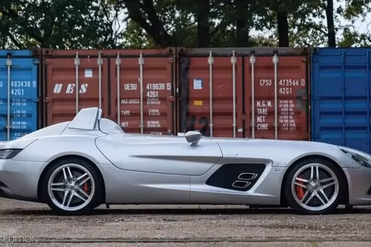 Mercedes-Benz SLR McLaren Stirling Moss 