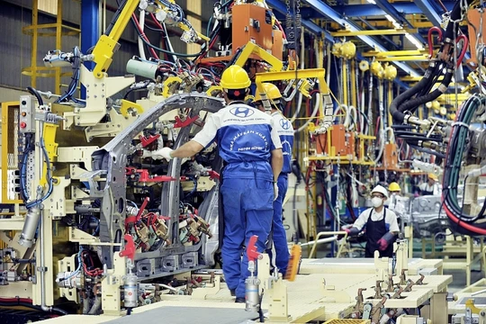 Thời gian tới, Bộ Công Thương xác định sẽ duy trì và mở rộng hoạt động sản xuất, lắp ráp ô tô trong nước. Ảnh: Hà Phương