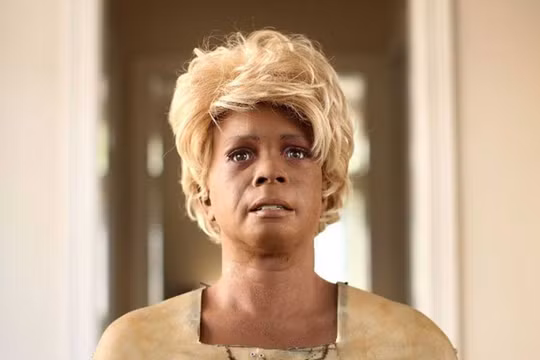 Robot Bina48 có vẻ ngoài giống như một nữ giáo sư. Ảnh: Hanson Robotics.