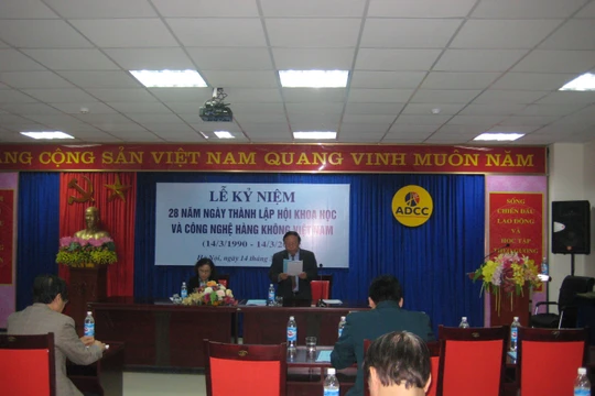 TS Trần Quang Châu - Chủ tịch Hội Khoa học & Công nghệ Hàng không Việt Nam phát biểu tại lễ kỷ niệm