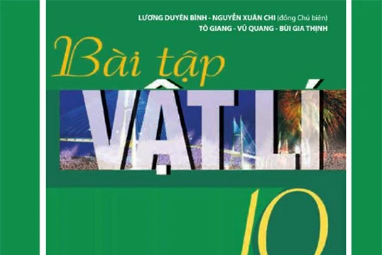 Bìa sách giáo khoa được viết "i" chứ không phải "y" khiến không ít người không hài lòng