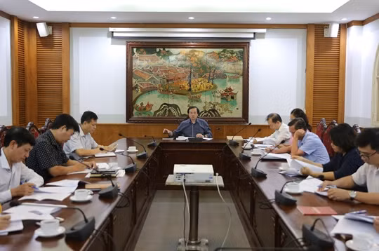 Thứ trưởng Tạ Quang Đông chủ trì cuộc họp về Chiến lược Văn hóa đến 2030 của Bộ Văn hóa, Thể thao và Du lịch. Ảnh: báo Văn Hóa