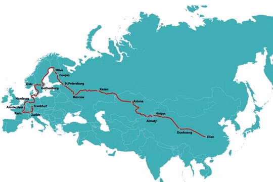 Đường đi của 2 chiếc xe SUV chạy điện Aiways U5