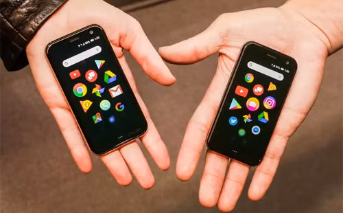 Palm - chiếc điện thoại không phải là điện thoại. Ảnh: Cnet.