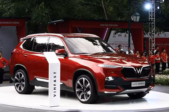 VinFast Lux SA sẽ trở về mức giá công bố lên tới 1,999 tỉ đồng nếu hết các chương trình hỗ trợ giá bán