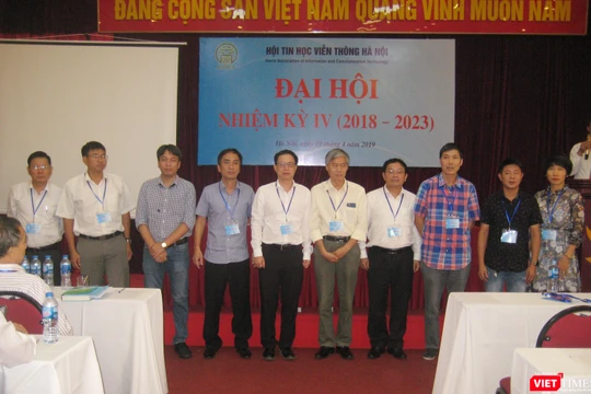 Trong danh sách các thành viên Ban chấp hành mới của Hội Tin học Viễn thông Hà Nội không có ông Nguyễn Kiên Cường - ứng cử viên duy nhất cho cương vị Chủ tịch