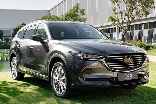 Mazda CX-8 lắp ráp trong nước vừa ra mắt 