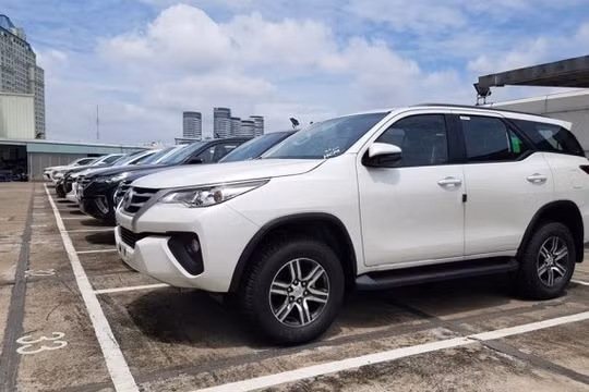 Fortuner CKD sẽ kích thích cuộc đua mới giữa các nhà sản xuất ô tô trong phân khúc SUV cỡ trung.