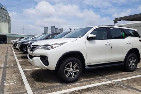 Fortuner CKD sẽ kích thích cuộc đua mới giữa các nhà sản xuất ô tô trong phân khúc SUV cỡ trung.