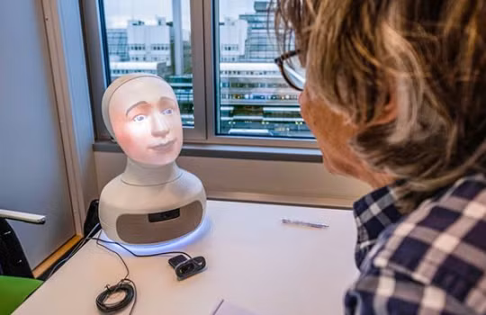 Robot Tengai. Ảnh: Furhat Robotics