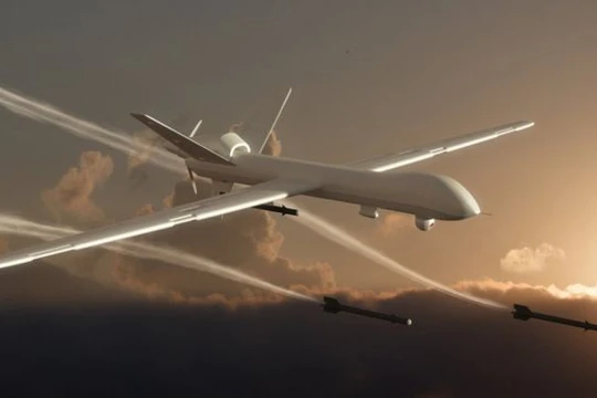 Viễn cảnh chiến tranh tương lai với sự tham gia của hàng đàn drone và các binh đoàn robot sát thủ được trang bị AI. Ảnh: BBC. 