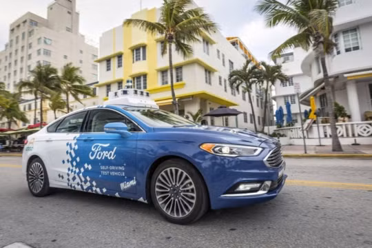 Ford đang có tham vọng thâu tóm công nghệ xe tự lái 