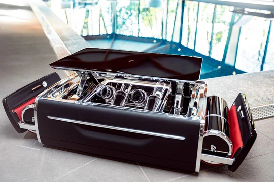 Hộp đựng sâm banh của xe Rolls Royce