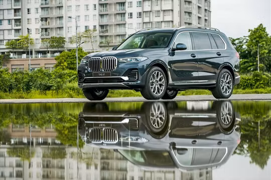 BMW X7 vừa được ra mắt. ảnh: THACO