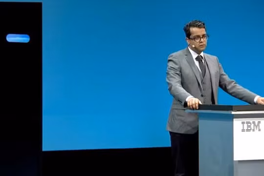 Cuộc đọ sức giữa người và máy. ẢNH: IBM