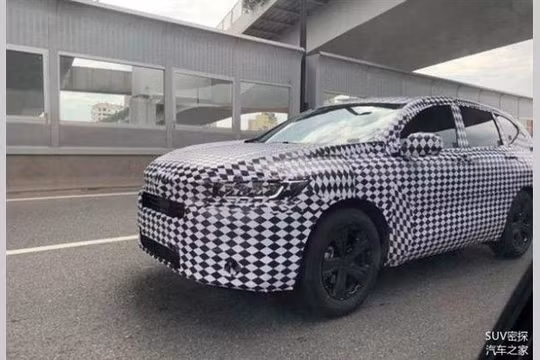  Đầu xe Honda CR-V mới có cụm đèn pha được thiết kế lại. Ảnh: Headlightmag 