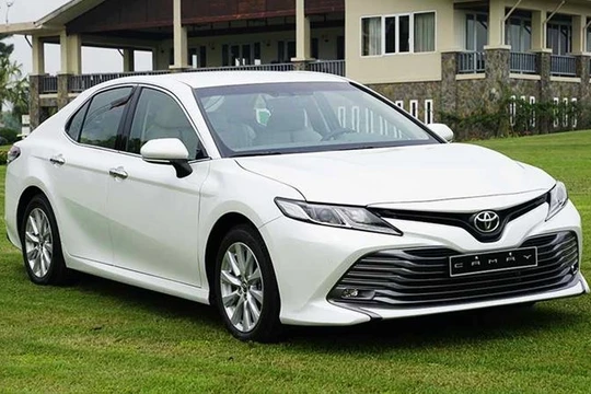 Toyota Camry 2.0 G. Ảnh ST
