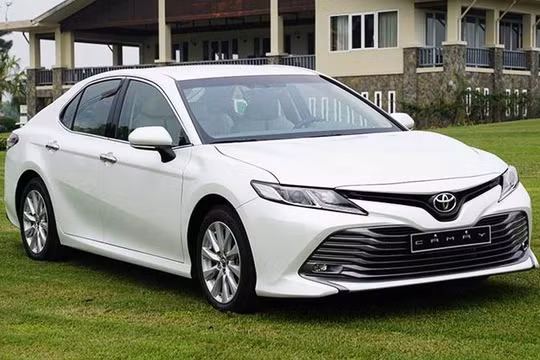 Toyota Camry 2.0 G. Ảnh ST