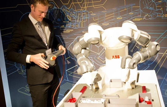 Robot YuMi. ẢNH: SWISSINFO