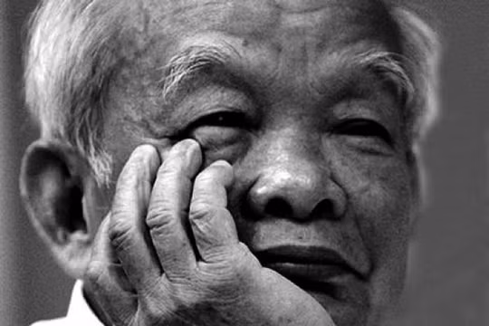 Nhà văn Nguyên Ngọc - người đứng sau việc trao giải văn xuôi cho "Nỗi buồn chiến tranh" của nhà văn Bảo Ninh.