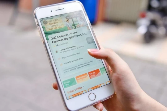 Người dân tại TP.HCM có thể đặt mua các sản phẩm nông sản, thực phẩm qua GrabConnect.