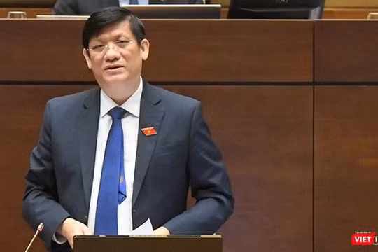 Bộ trưởng Bộ Y tế Nguyễn Thanh Long đăng đàn trả lời chất vấn Quốc hội ngày 10/11.