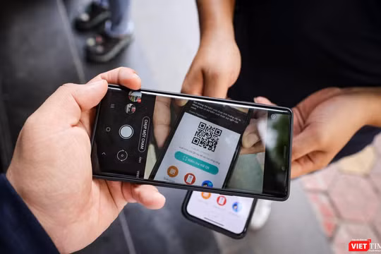 Chương trình tập trung tìm kiếm lỗ hổng bảo mật cho các nền tảng số hỗ trợ công tác phòng, chống dịch COVID-19. Ảnh minh hoạ - Minh Sơn.