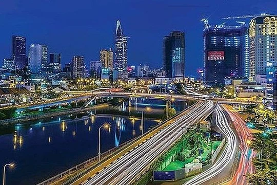 Thành phố thông minh nâng cao chất lượng cuộc sống của người dân, nâng cao năng lực cạnh tranh. Việc cung cấp dịch vụ công trở nên nhanh chóng, hiệu quả.