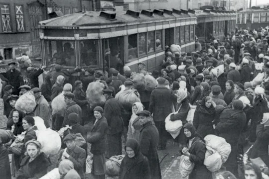 Tháng 10/1941 là khoảng thời gian khó khăn nhất trong Chiến tranh Vệ quốc Vĩ đại đối với người dân Moscow (Ảnh: Tuyệt mật)