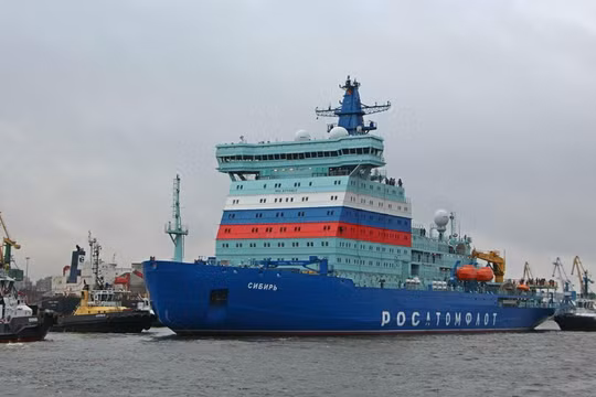 Nga bắt đầu chạy thử tàu phá băng chạy bằng năng lượng hạt nhân Sibiria (Ảnh: RIA)