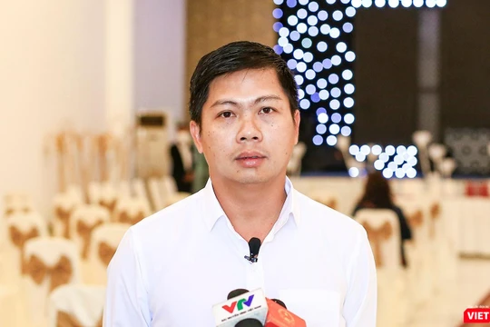 Ông Nguyễn Đức Tâm - Chủ tịch HĐQT Công ty CP đầu tư Hoàng Nhất Nam trả lời phỏng vấn báo giới