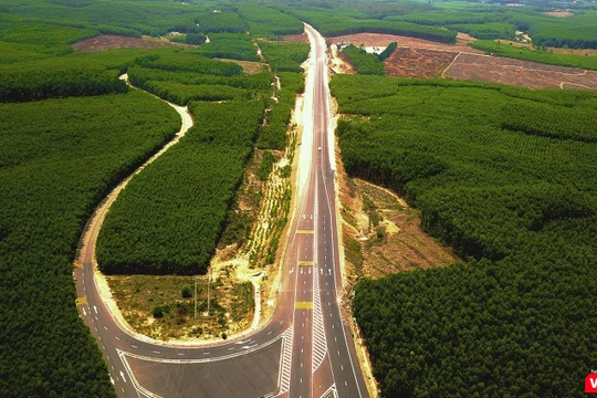 Một đoạn cao tốc La Sơn - Tuý Loan qua địa phận TP Đà Nẵng