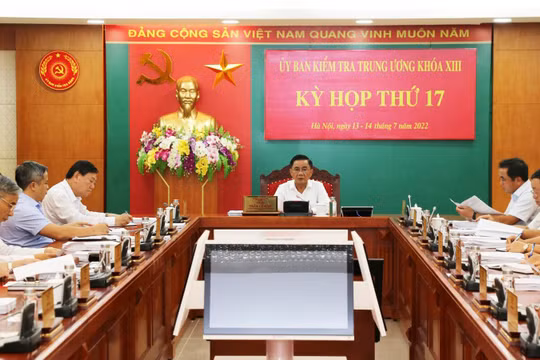Quang cảnh kỳ họp thứ 17 của UBKT Trung ương diễn ra trong 2 ngày 13 và 14/7 (ảnh ubkttw.vn)