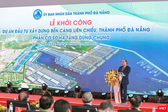 Chủ tịch nước Nguyễn Xuân Phúc phát biểu lại lễ khởi công Hợp phần A- Cơ sở hạ tầng dùng chung của dự án xây dựng bến cảng Liên Chiểu 