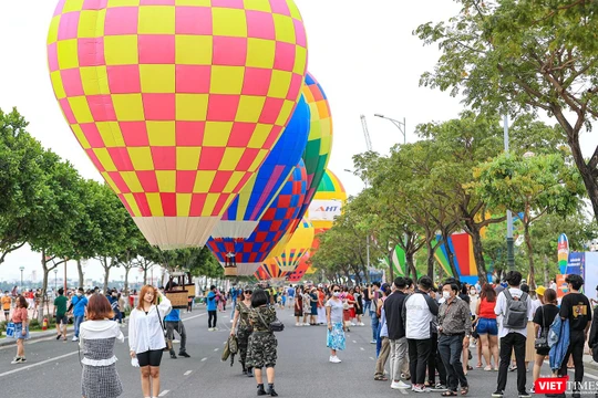 Du khách đến Đà Nẵng sau đại dịch COVID-19