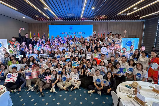 100 thủ lĩnh trẻ Đông Nam Á đến từ 10 quốc gia thành viên của ASEAN và Timor-Leste tại hội thảo khu vực Sáng kiến thủ lĩnh trẻ Đông Nam Á (YSEALI) 2022 diễn ra tại Nha Trang