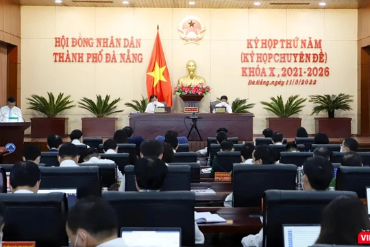 Quảng cảnh kỳ họp thứ 5 (Kỳ họp chuyên đề) HĐND TP Đà Nẵng khóa X, nhiệm kỳ 2021-2026 
