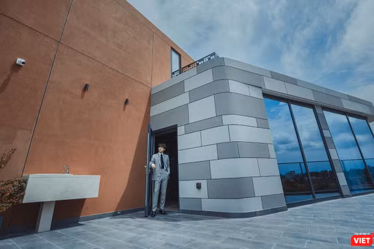 Sơn Tùng M-TP cùng căn biệt thự Regal Victoria do 