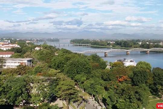 Một góc TP Huế nhìn từ trên cao