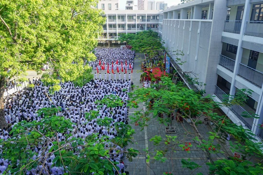 Lễ Khai giảng năm học 2022-2023 tại Trường THPT Phan Châu Trinh (Đà Nẵng) 