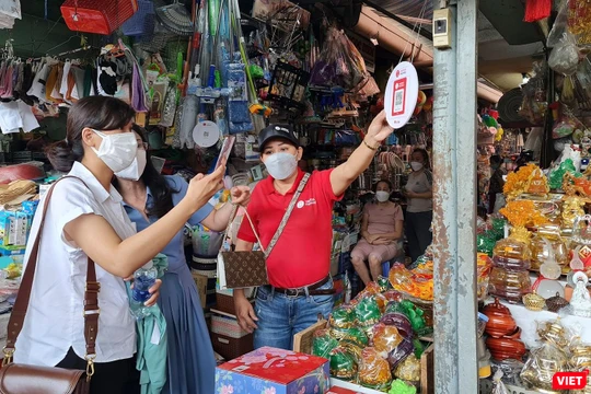 Đà Nẵng thí điểm quét mã QR tại các chợ
