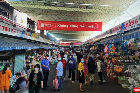 Đà Nẵng hỗ trợ tiểu thương chợ truyền thống bán hàng trên TikTok