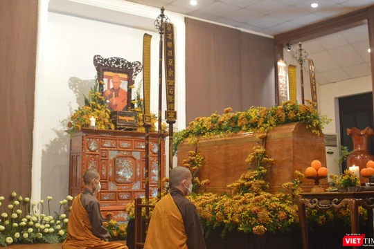 Quang cảnh lễ tang Thiền sư Thích Nhất Hạnh (ảnh Tuấn Hiệp)