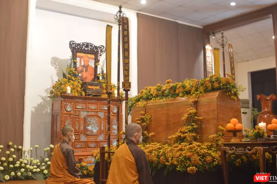 Quang cảnh lễ tang Thiền sư Thích Nhất Hạnh (ảnh Tuấn Hiệp)